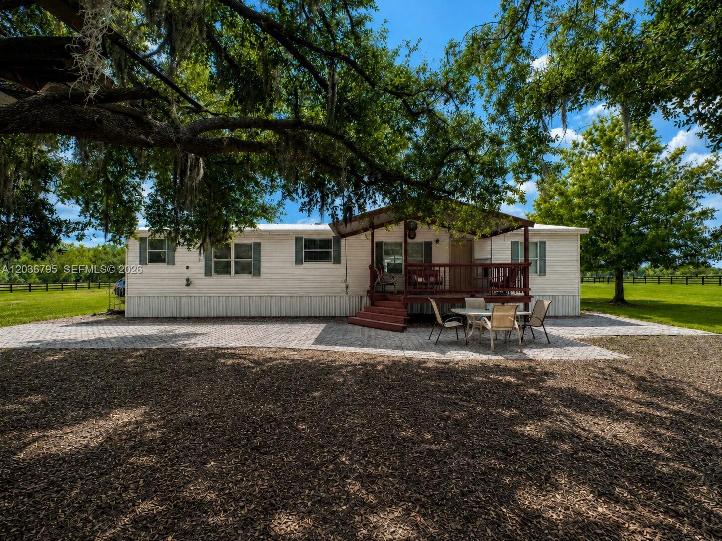 1 Ridge Rd, Frostproof FL 33843