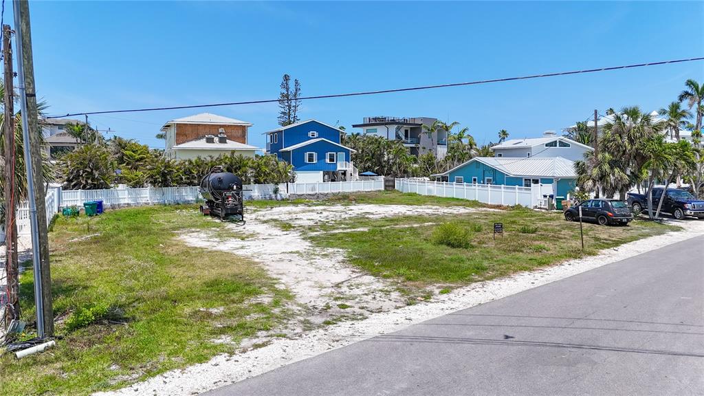 777 JACARANDA ROAD, ANNA MARIA, FL — photo 5 of 30