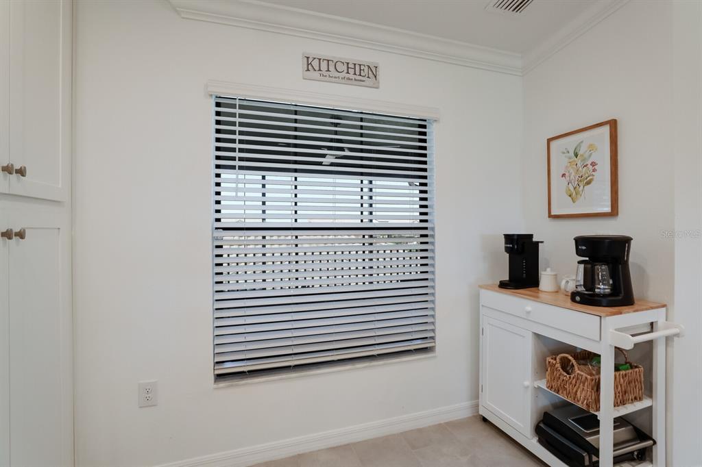 5721 PALMER CIRCLE UNIT 201, BRADENTON, FL — photo 4 of 30