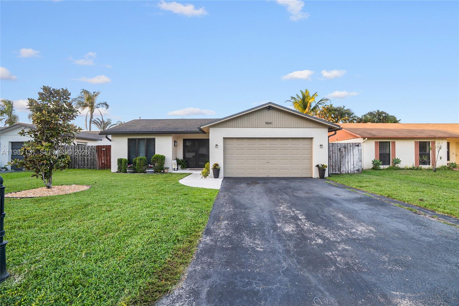 9841 NW 24th St, Coral Springs FL 33065