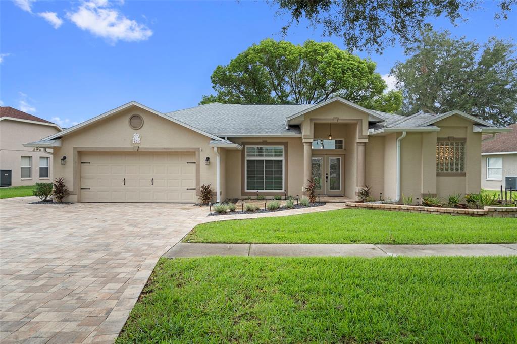 6245 SILVER OAKS DRIVE