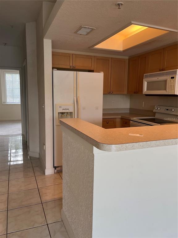 116 BRENT CIRCLE, OLDSMAR, FL — photo 4 of 11