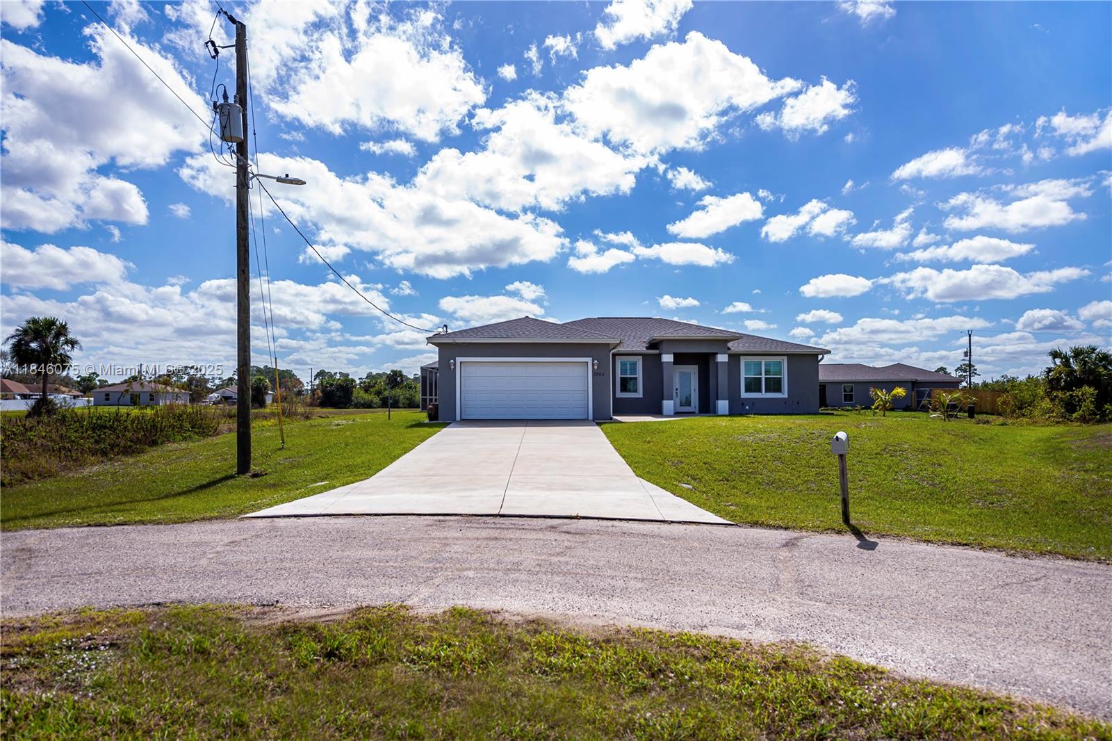 3204 Lark Court, La Belle FL 33935