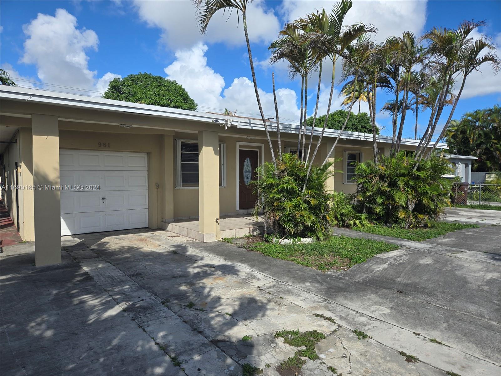 961 E 32nd St, Hialeah FL 33013, HIALEAH, FL — photo 4 of 30