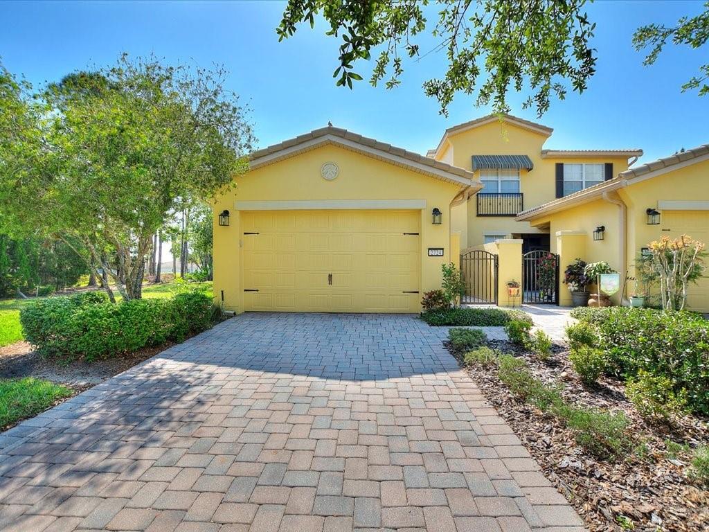 2724 PALM TREE DRIVE