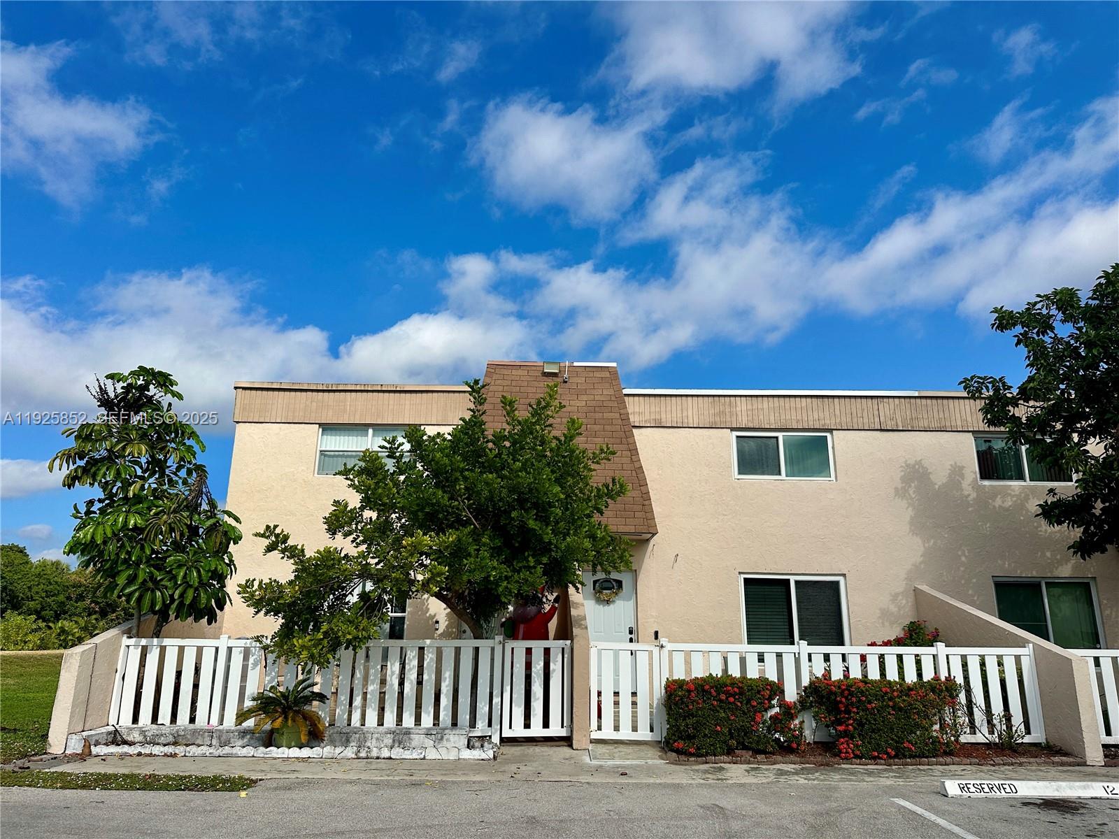 8091 NW 12th St # A, Margate FL 33063