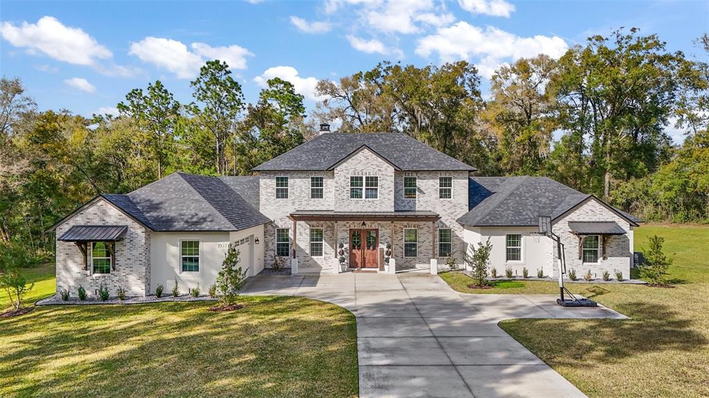1933 S FARM ROAD