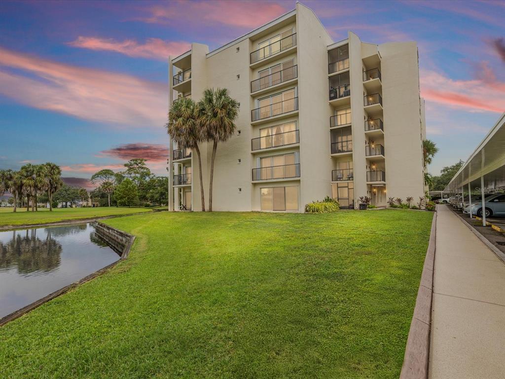 225 COUNTRY CLUB DRIVE UNIT 1211
