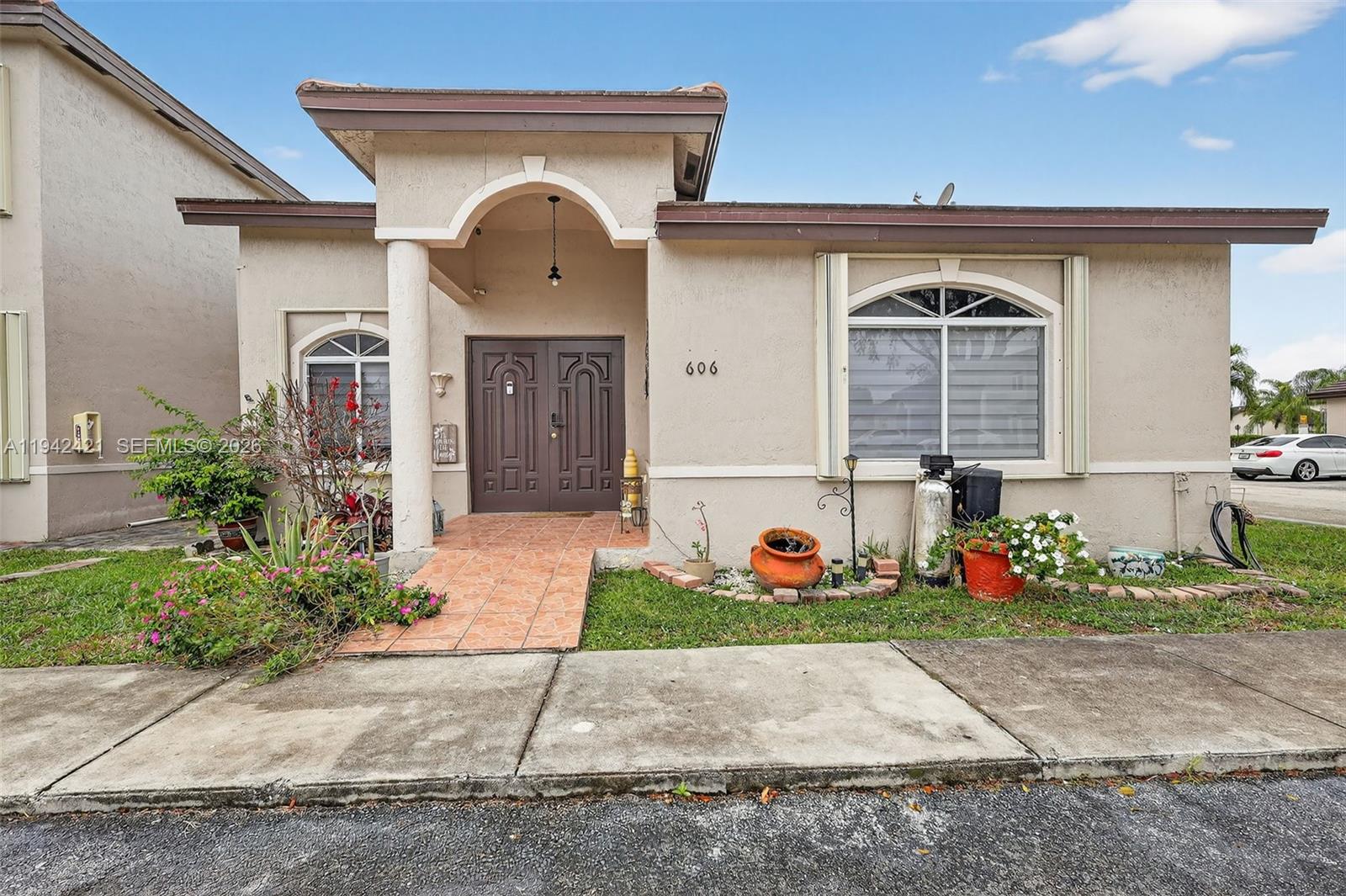 18752 NW 84th Pl # 6, Hialeah FL 33015