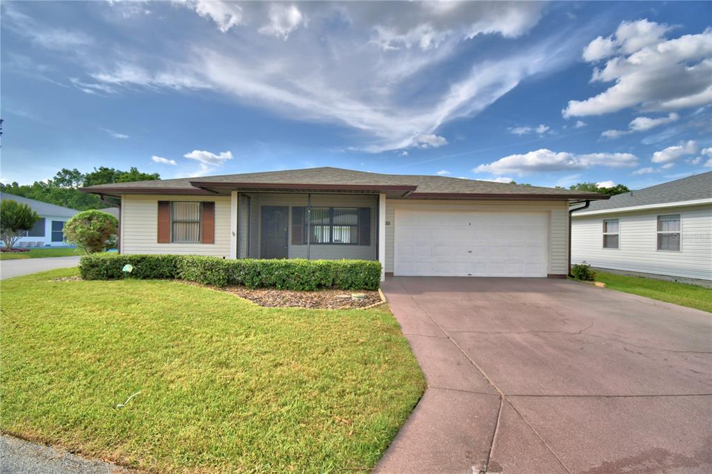 4828 SQUIRE HOLLOW DRIVE