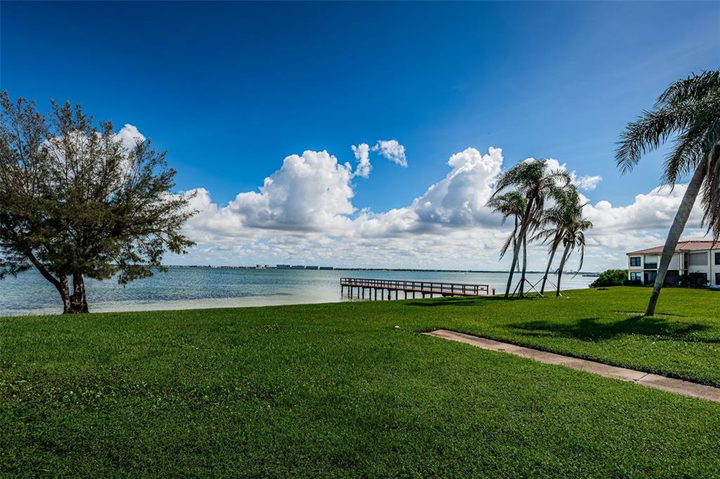 6211 SUN BOULEVARD UNIT 112