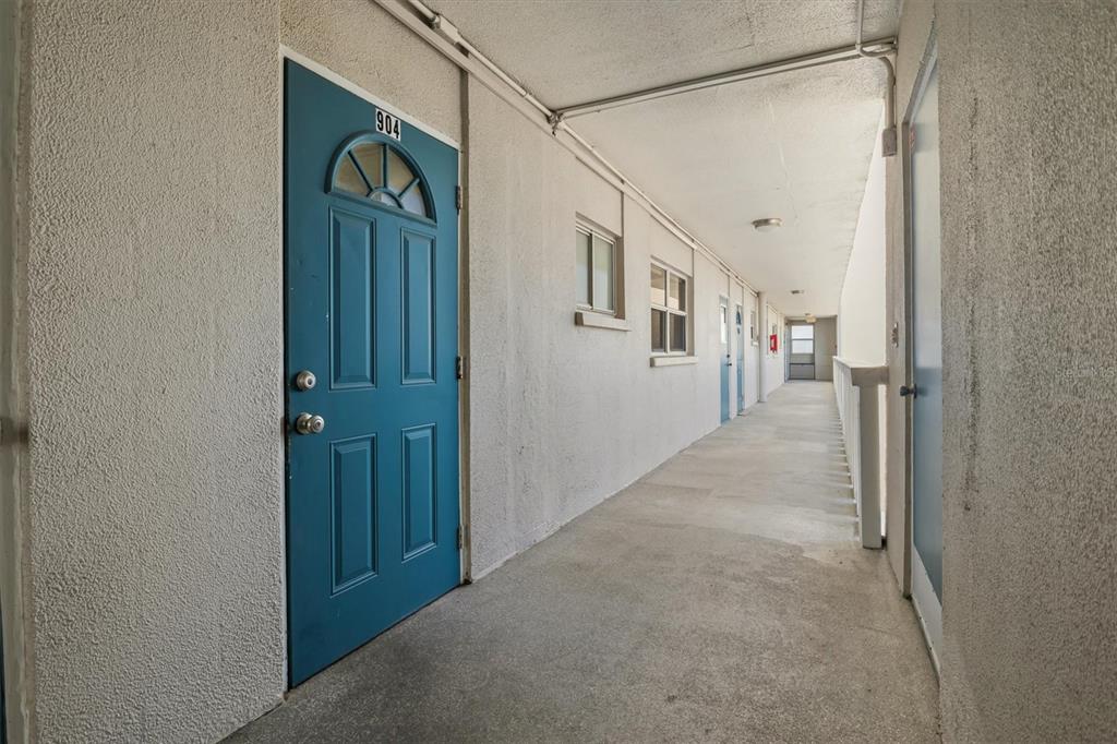2131 LAKEVIEW DRIVE UNIT 904, SEBRING, FL — photo 5 of 30