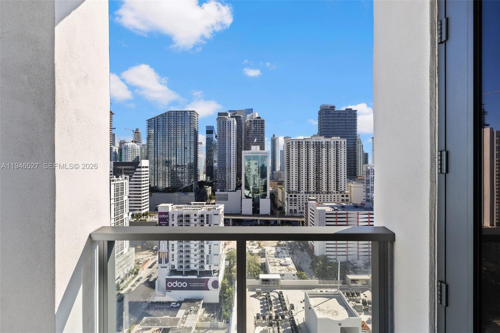 239 SW 9th St # 2304, Miami FL 33130