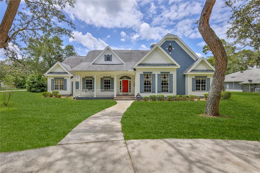 7512 OAK TREE LANE