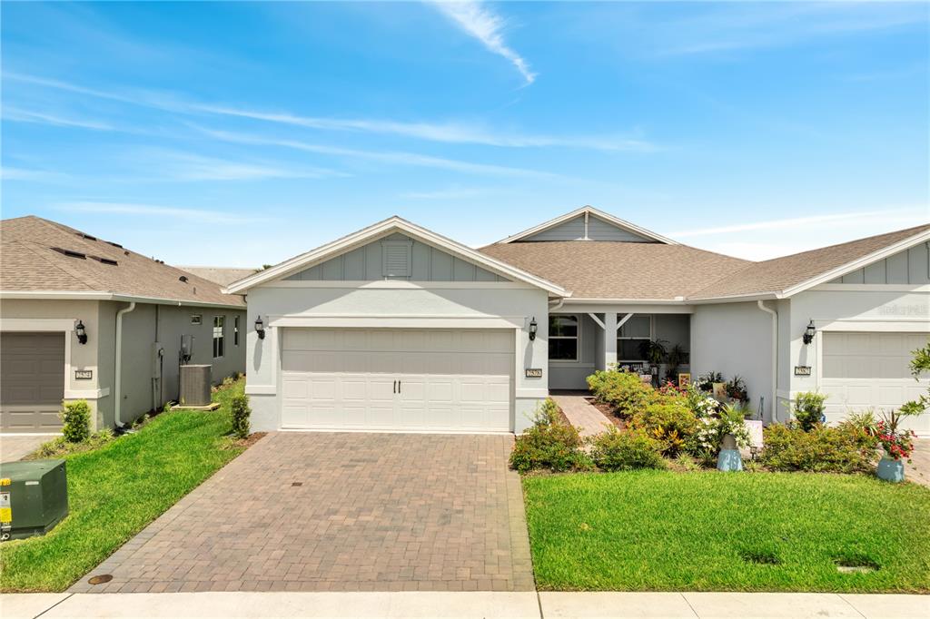 2578 CLIFF WAY