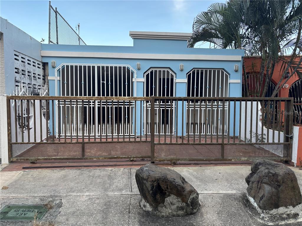 CALLE HORTENCIA URB. LA MARINA UNIT A4