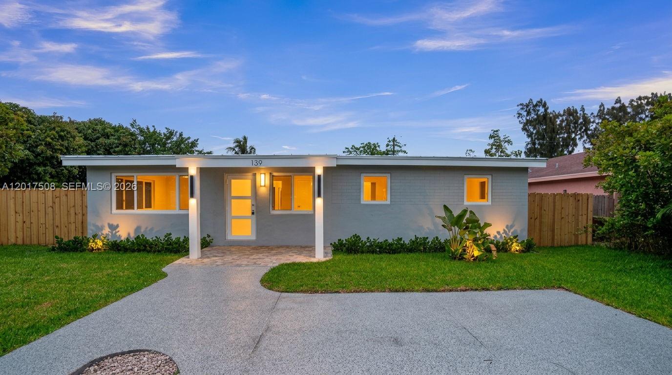 139 NW 12th Ave, Delray Beach FL 33444