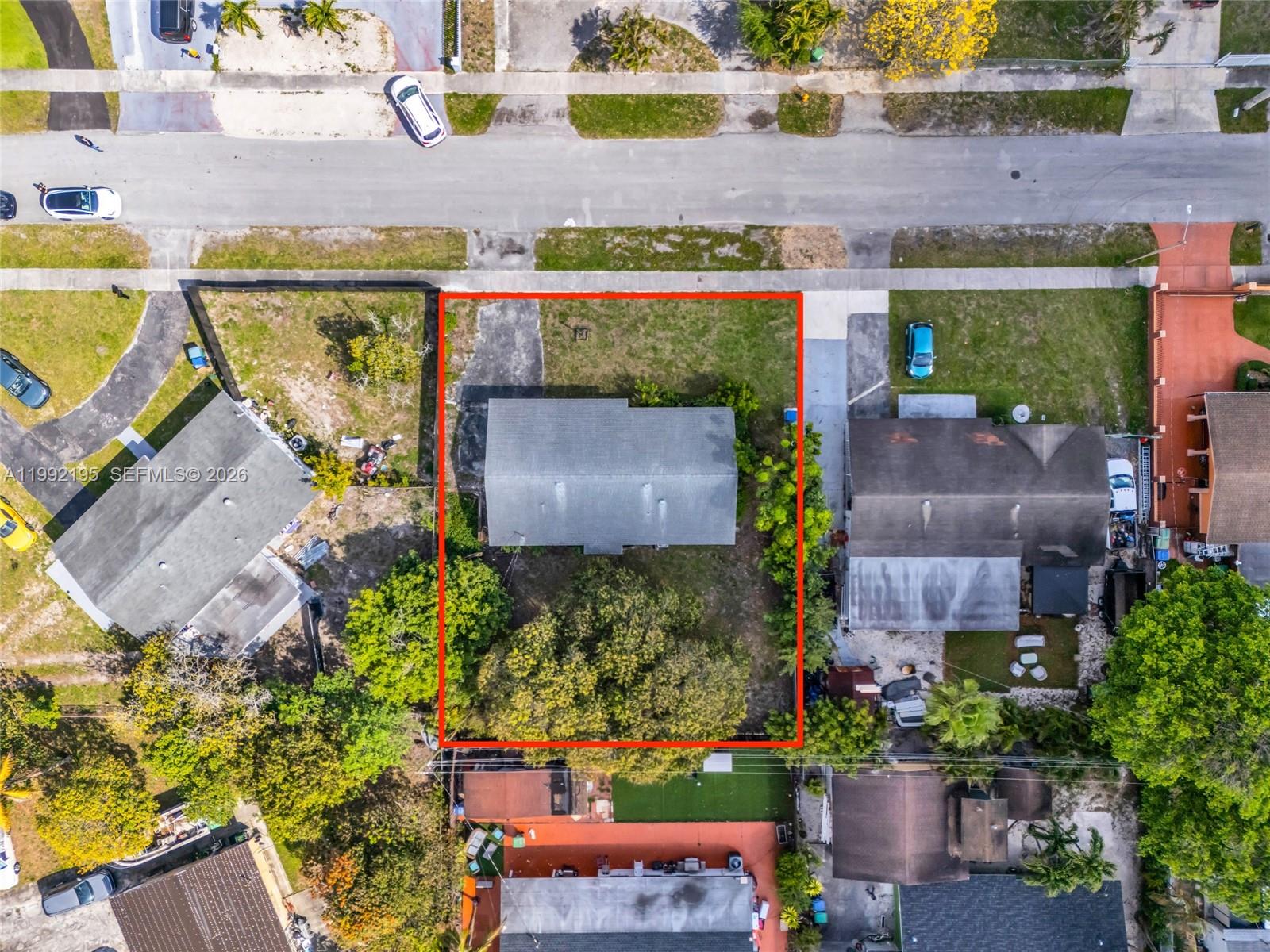 5020 NW 182nd St, Miami Gardens FL 33055