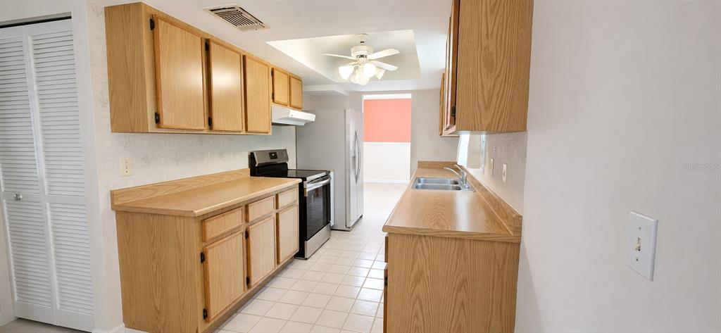 707 IOWA WOODS CIRCLE E, ORLANDO, FL — photo 5 of 21