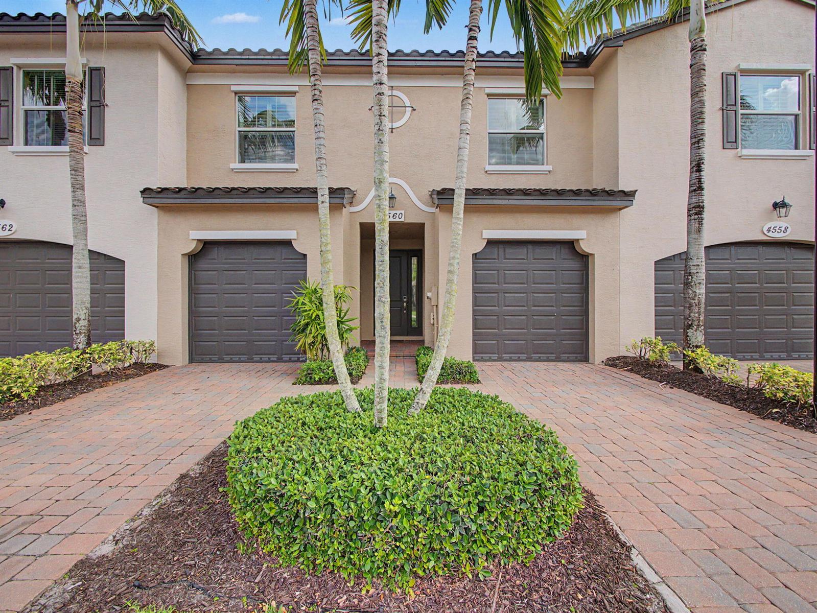 4560 Mediterranean Circle, Palm Beach Gardens FL 33418