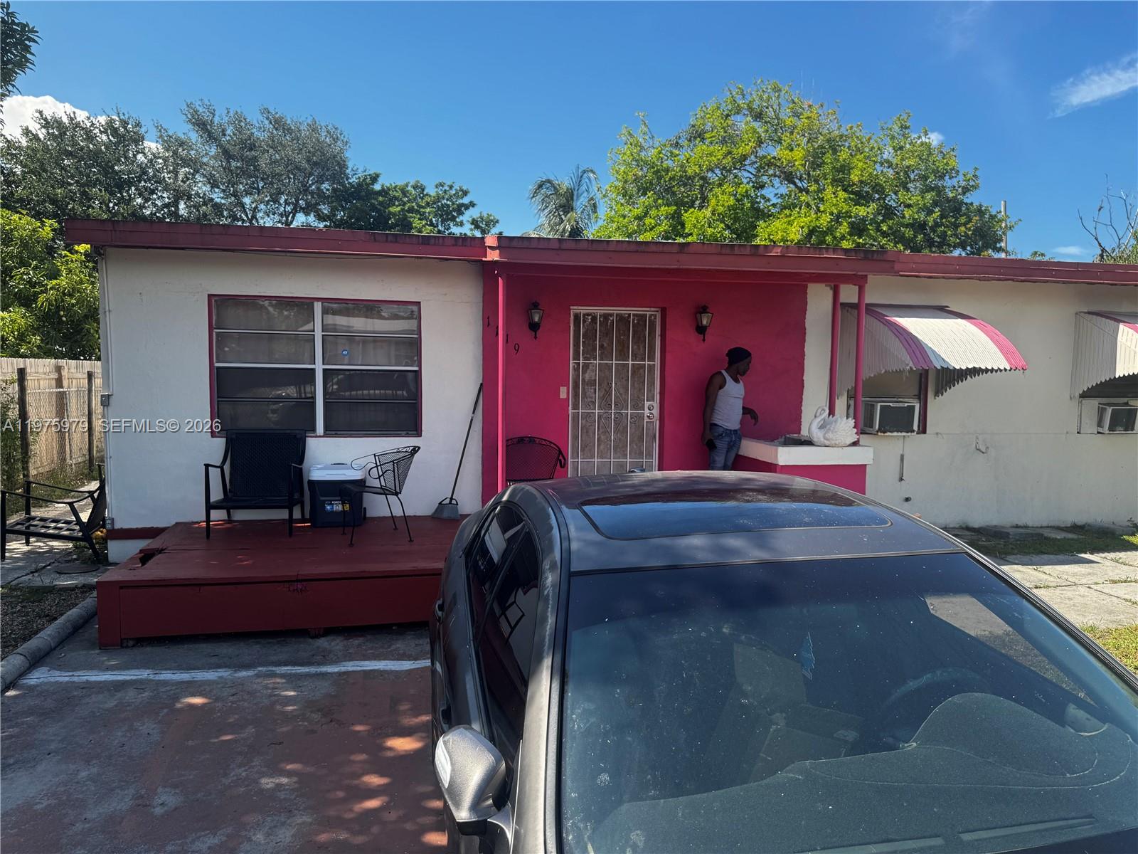 1119 NW 11th Ct, Fort Lauderdale FL 33311