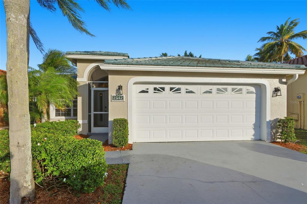 2542 COUNTRY GOLF DRIVE