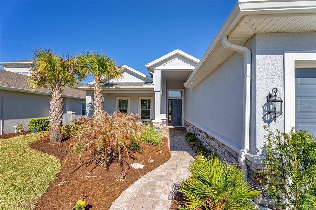 8 N LAKEWALK DRIVE