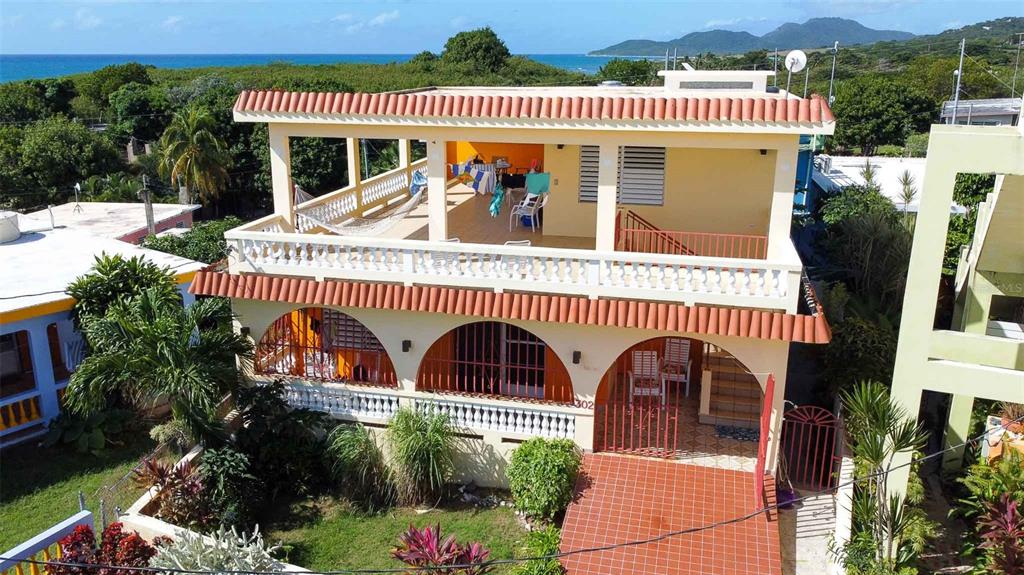 302 CALLE ALMENDRO