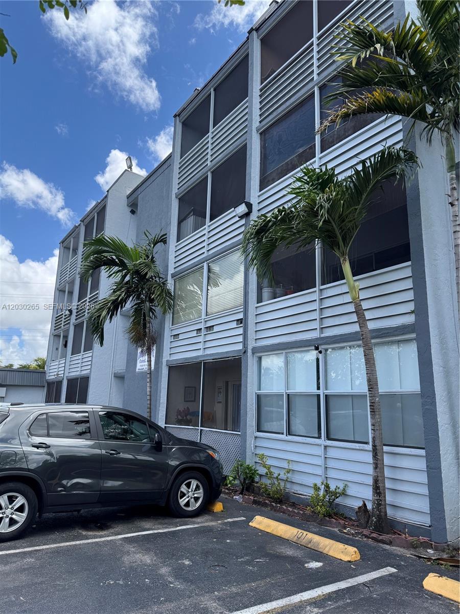 7105 W 13th Ave # 403, Hialeah FL 33014