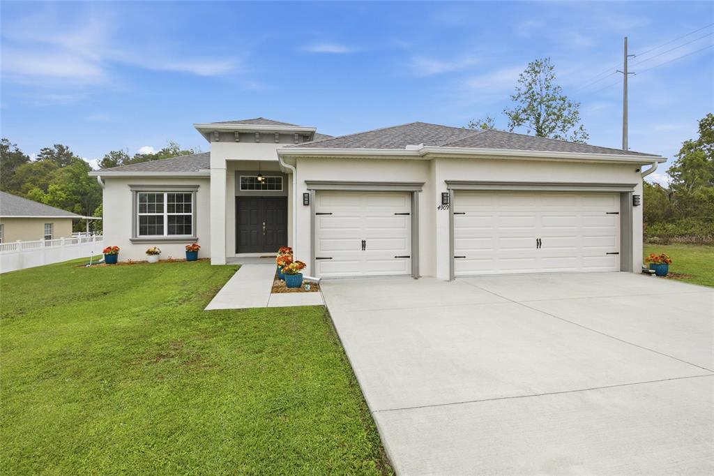 4909 SW 107 LOOP