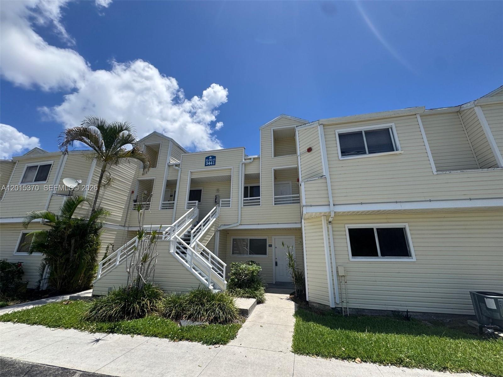 3441 NW 44th St # 104, Oakland Park FL 33309
