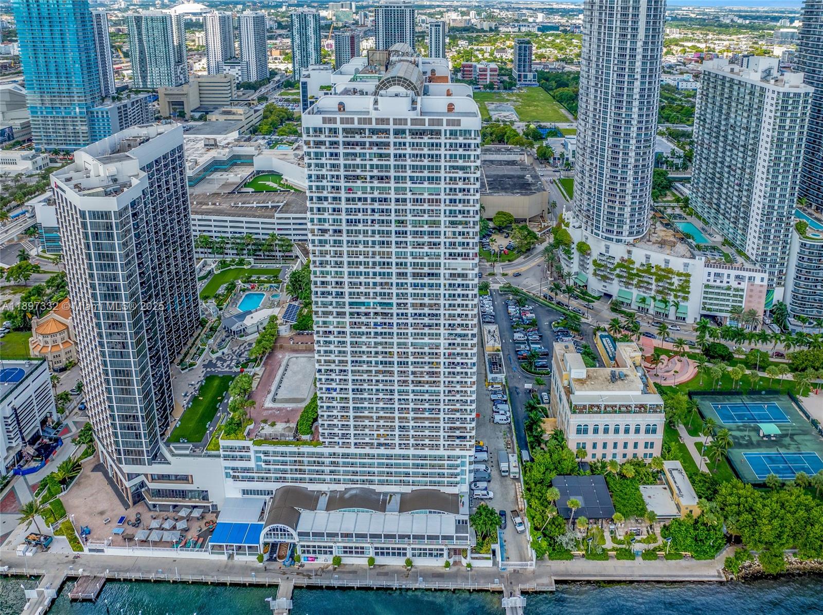 1717 N Bayshore Dr # 2638, Miami FL 33132