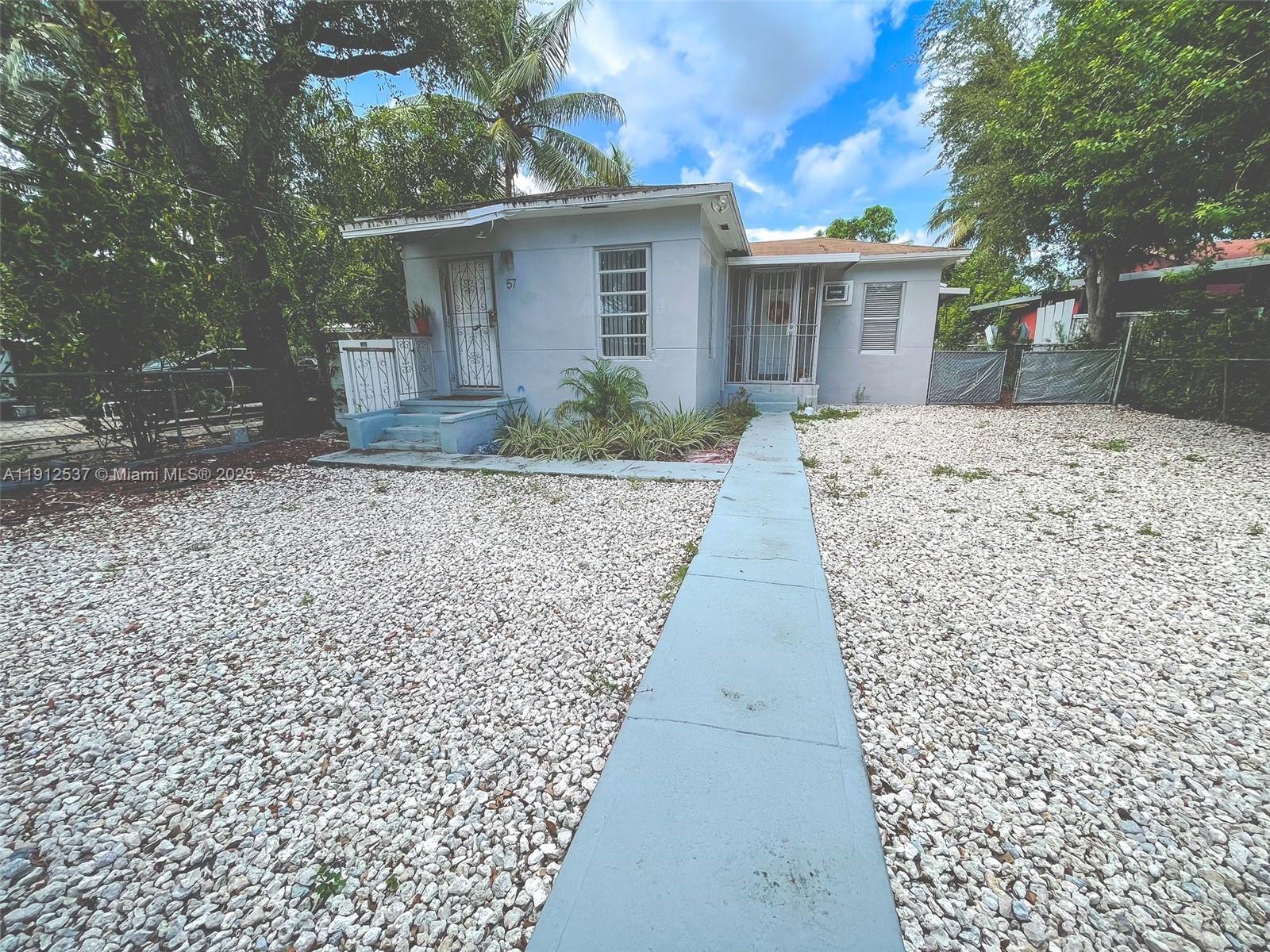 55 NW 69th St, Miami FL 33150