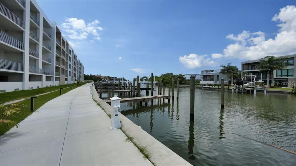 1709 N TAMIAMI TRAIL UNIT 220