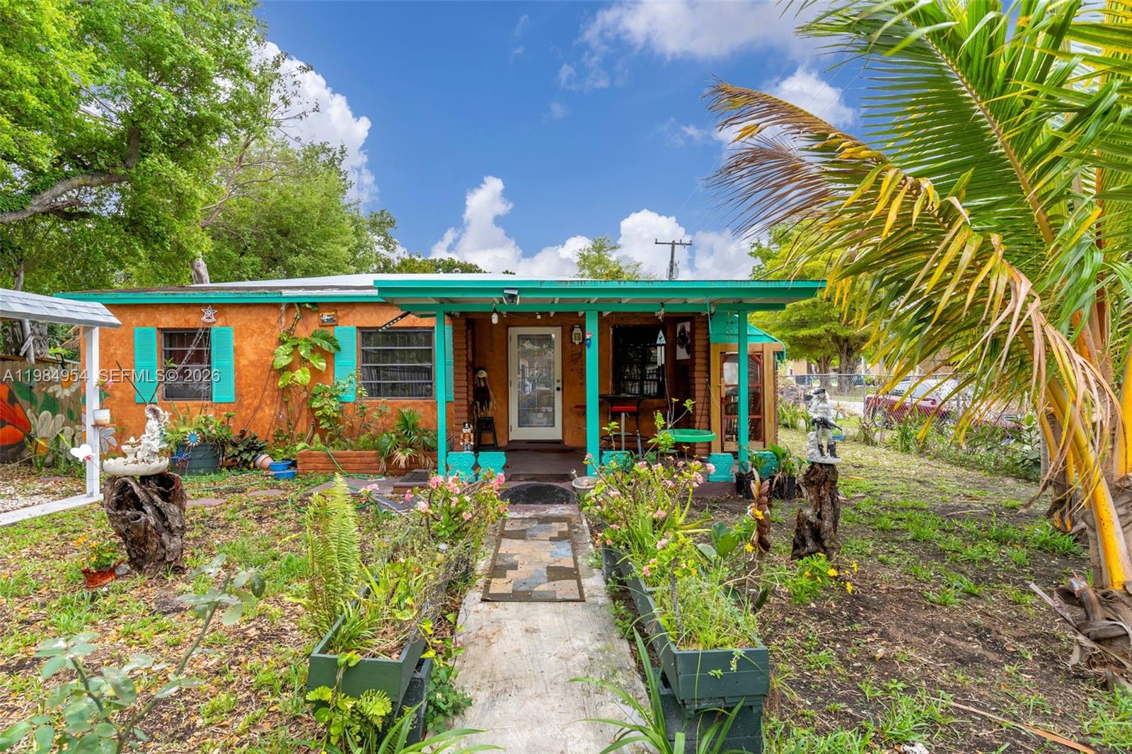 2490 NW 59th St, Miami FL 33142