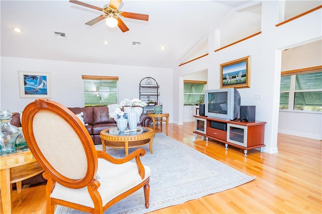 GetMedia (4) — SEBASTIAN, FL