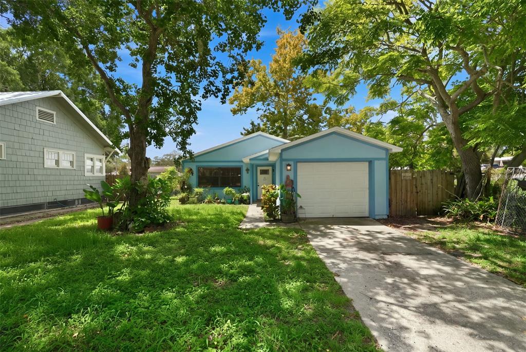 1304 E BOYER STREET, TARPON SPRINGS, FL — photo 3 of 28