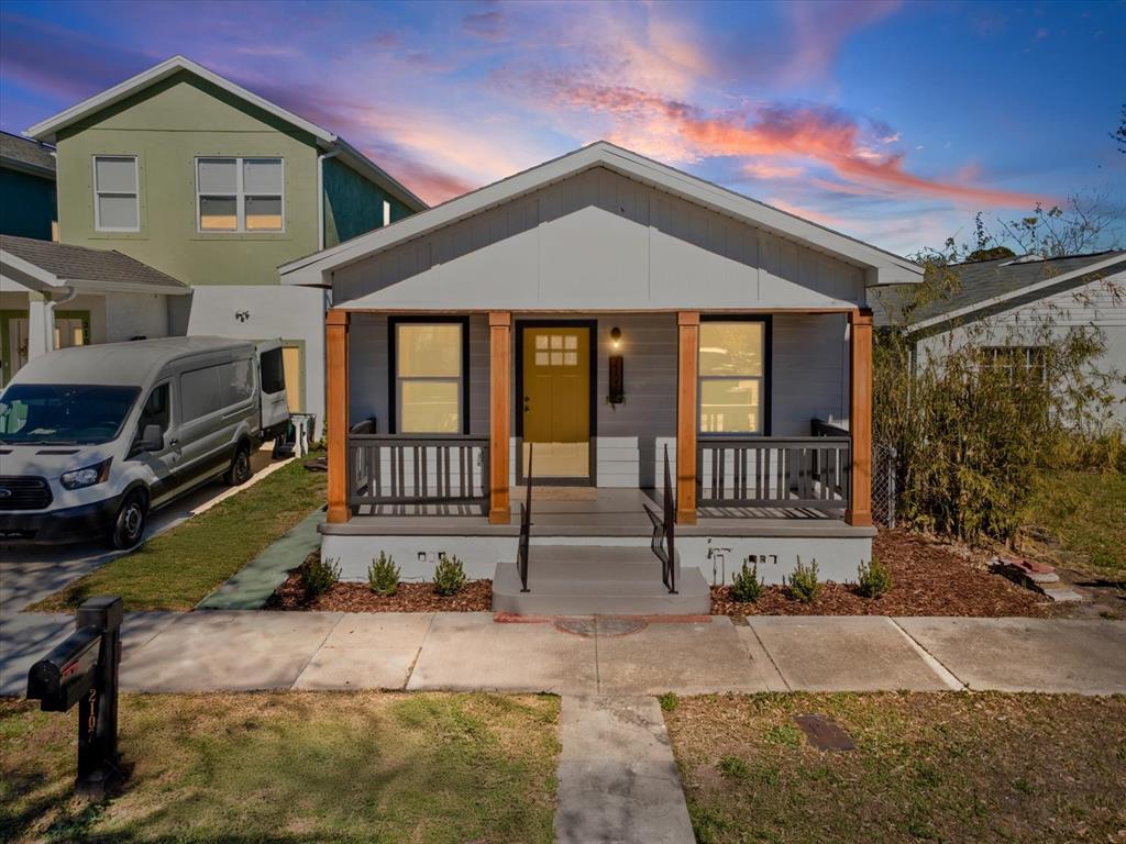 2107 W CHERRY STREET