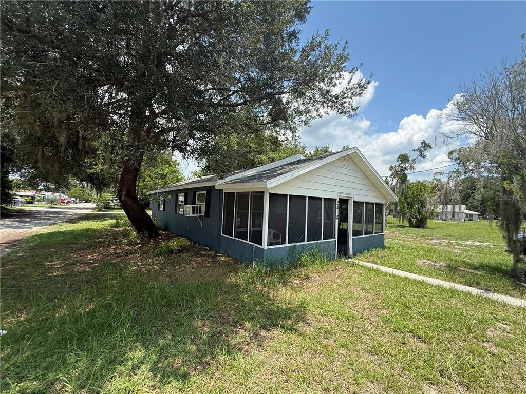 2418 JUNGLE STREET
