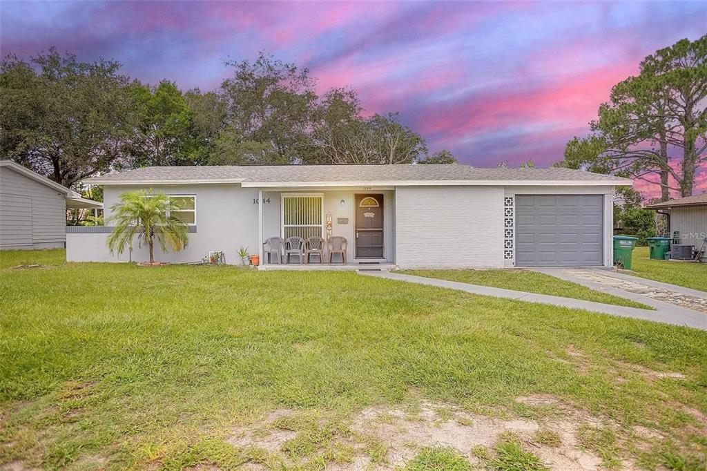 1044 DELTONA BOULEVARD