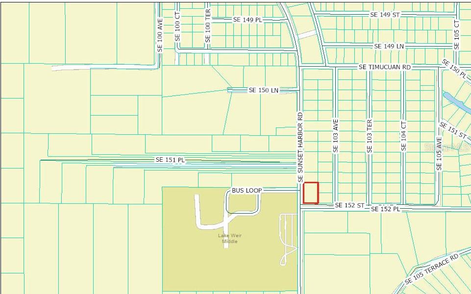 This is a map showing a residential area with a highlighted property lot — TBD SE SUNSET HARBOR ROAD, SUMMERFIELD, FL