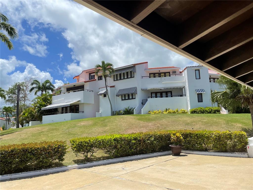 968 CALLE LAS COLINAS RIO MAR CLUSTER II UNIT 19E