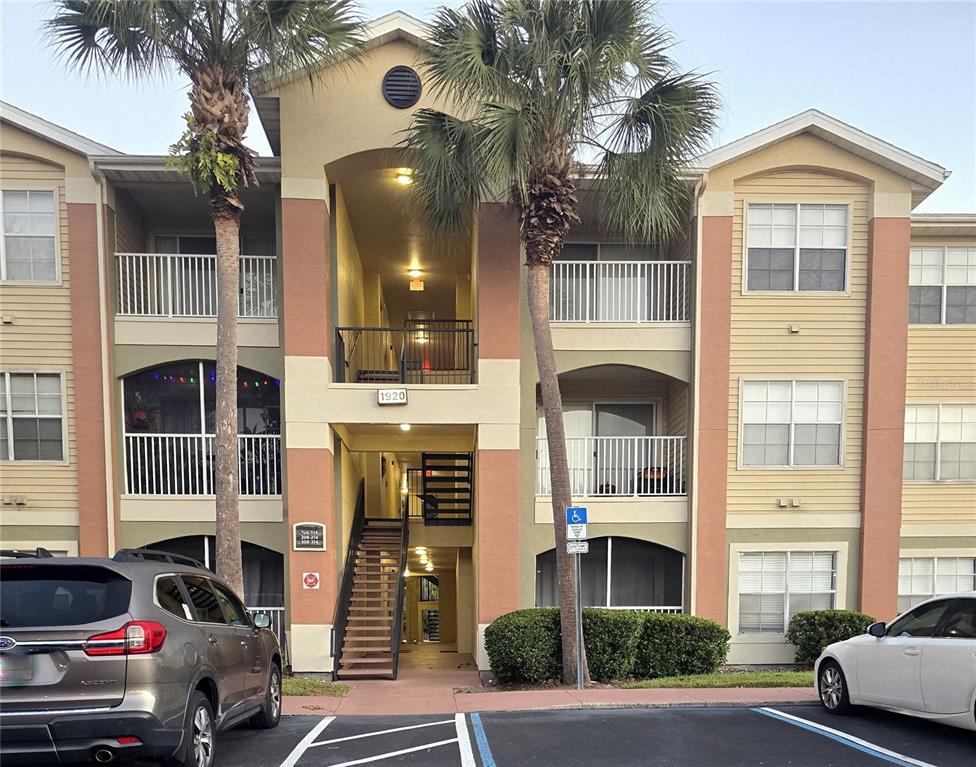 1920 SUMMER CLUB DRIVE UNIT 110