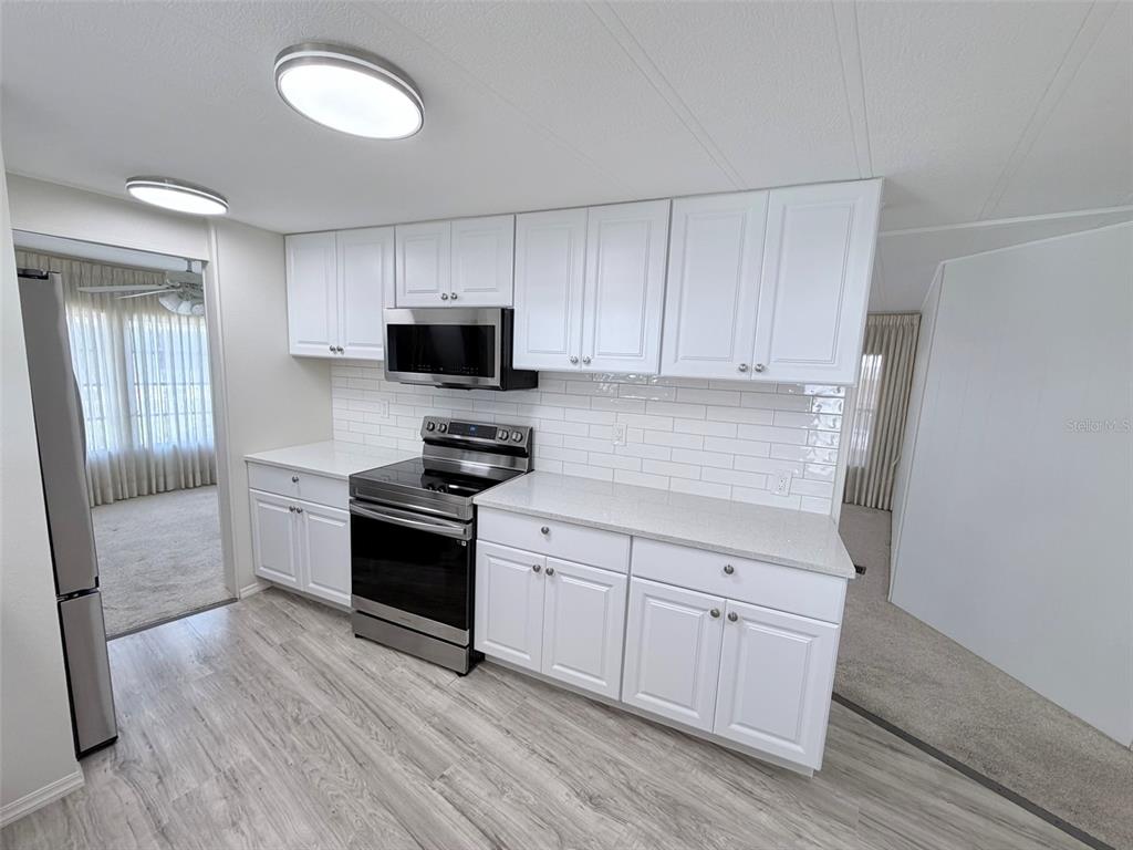 2236 GONDOLA DRIVE, SARASOTA, FL — photo 5 of 28