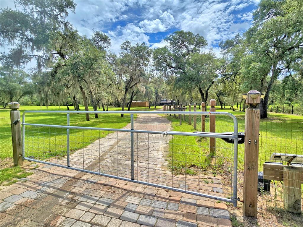 4025 PAW PAW TRAIL