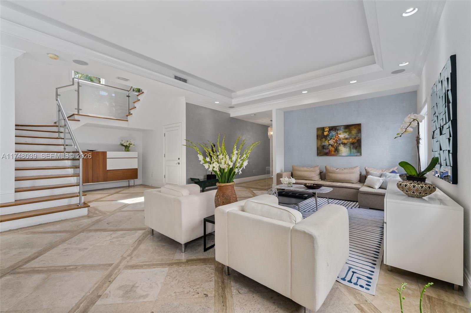 6 Coconut Ln, Key Biscayne FL 33149