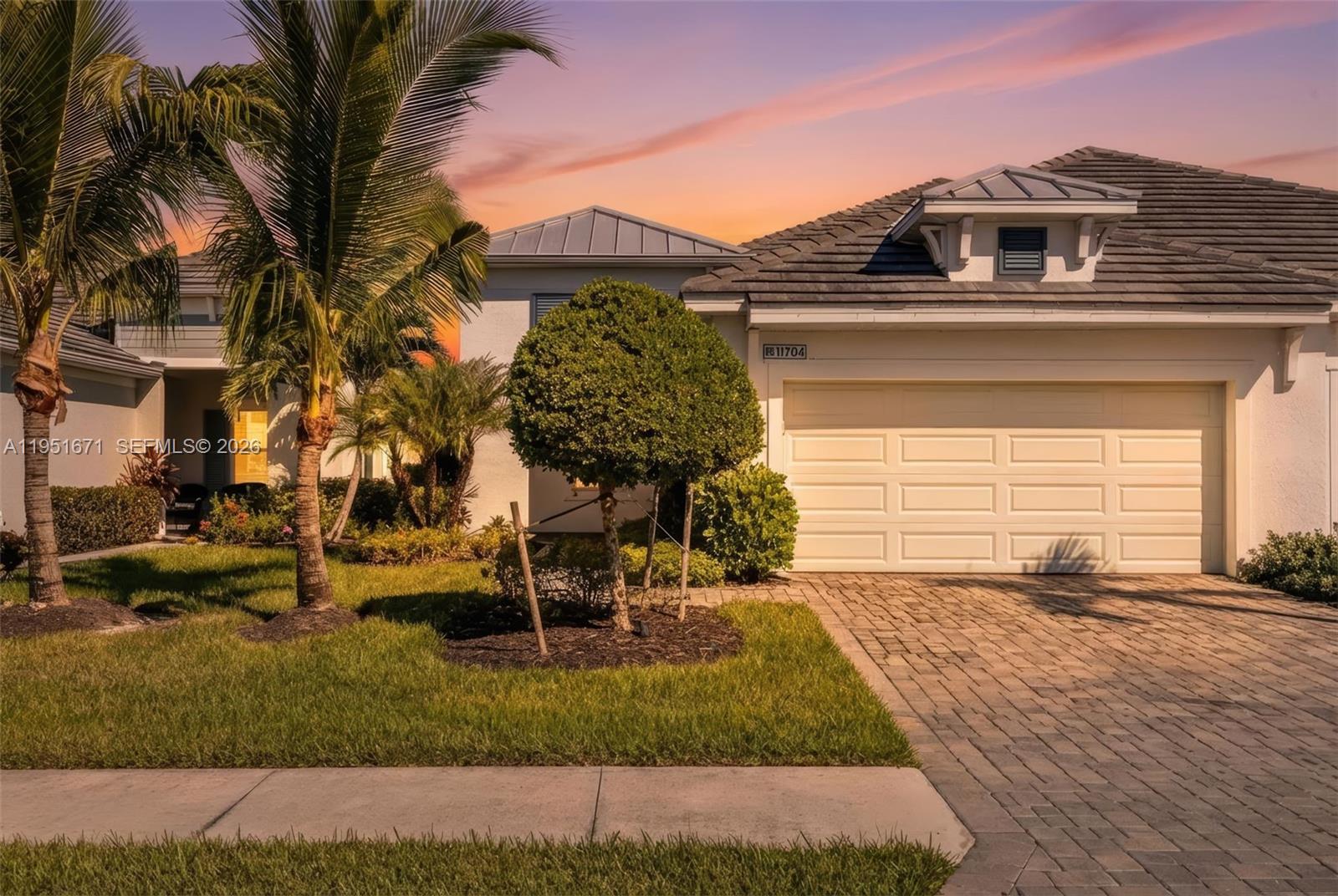 11704 SOLANO DR, Fort Myers FL 33966