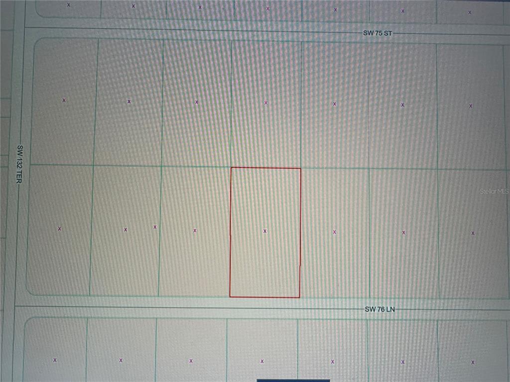 This is a plat map showing a rectangular parcel of land highlighted in red — SW 76TH LANE, DUNNELLON, FL
