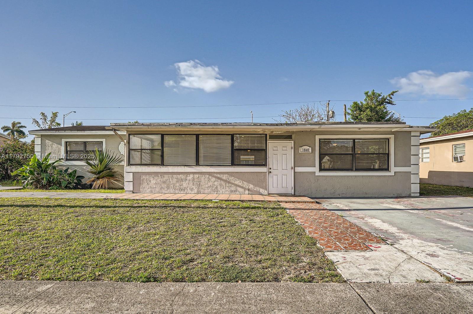 1840 NW 184th St, Miami Gardens FL 33056