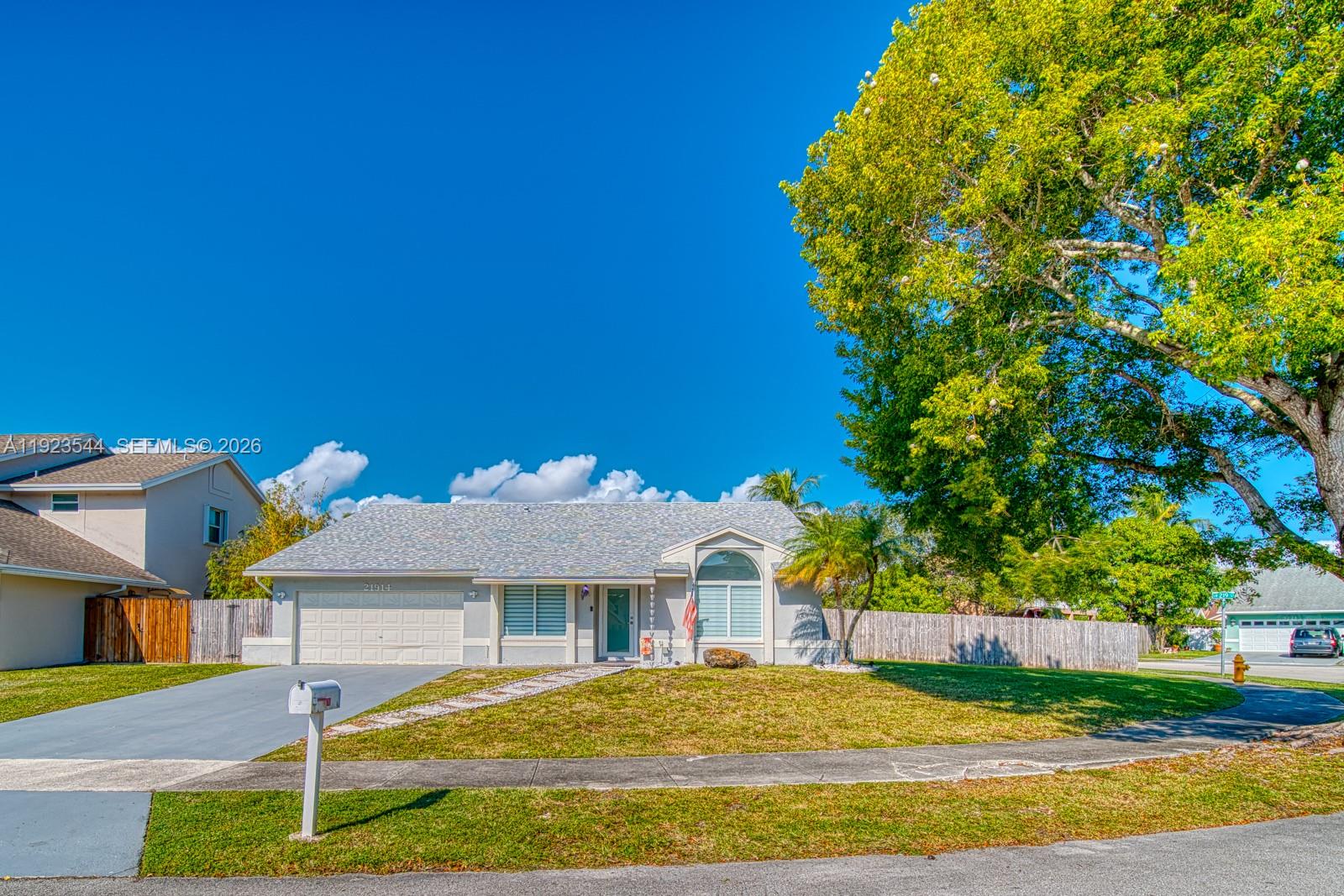 21914 SW 97th Pl, Cutler Bay FL 33190